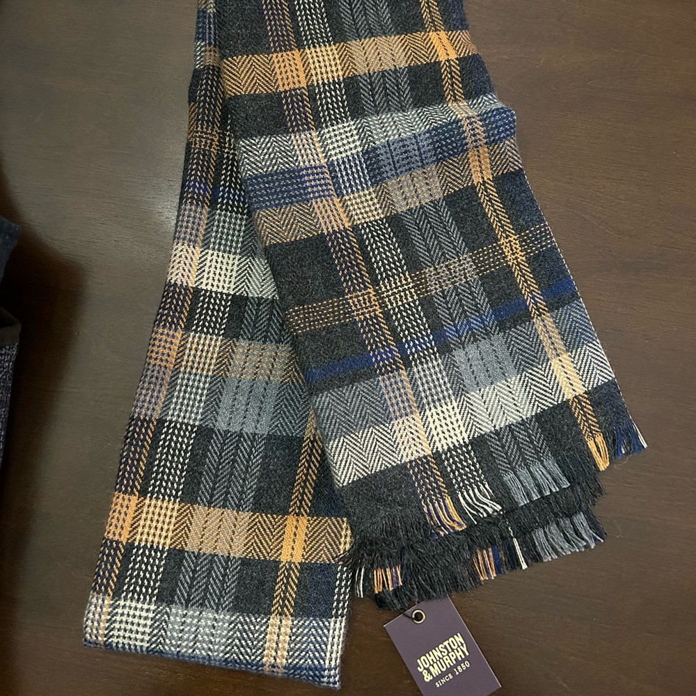 Johnston and Murphy scarf